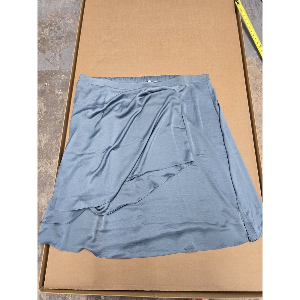 Beautiful by Lawrence Zarian Women's Blue Solid Satin A-Line Midi Skirt 4X